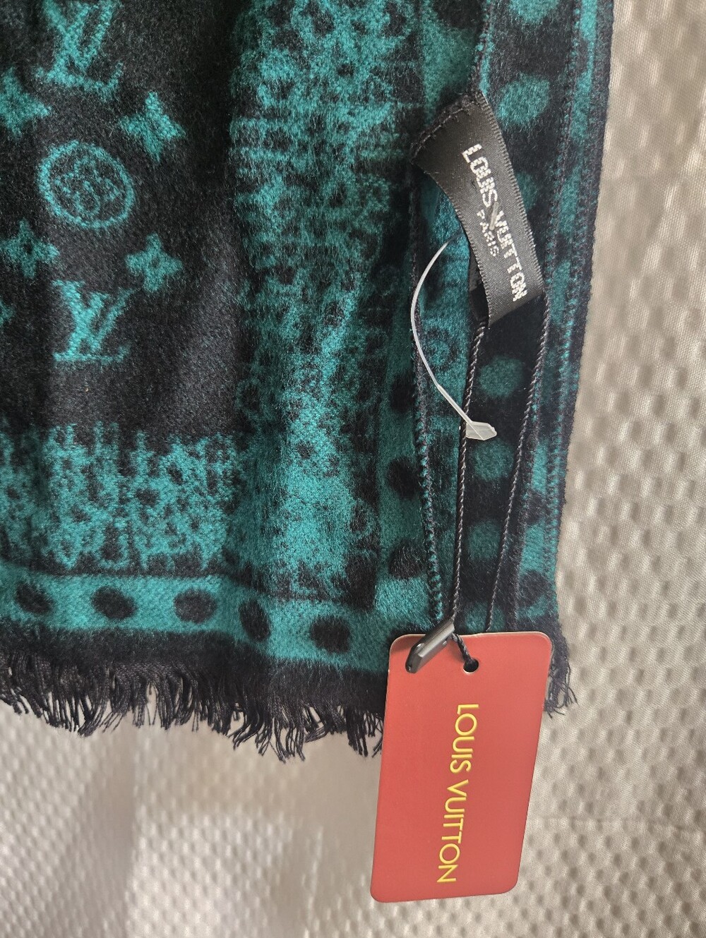 Louis Vuitton Green & Black Monogram Wool Scarf